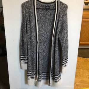 American Eagle sweater cardigan